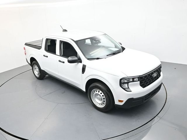 Used 2025 White Ford XL image 38
