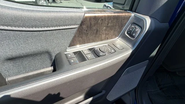 New 2026 Blue Ford Lariat image 22