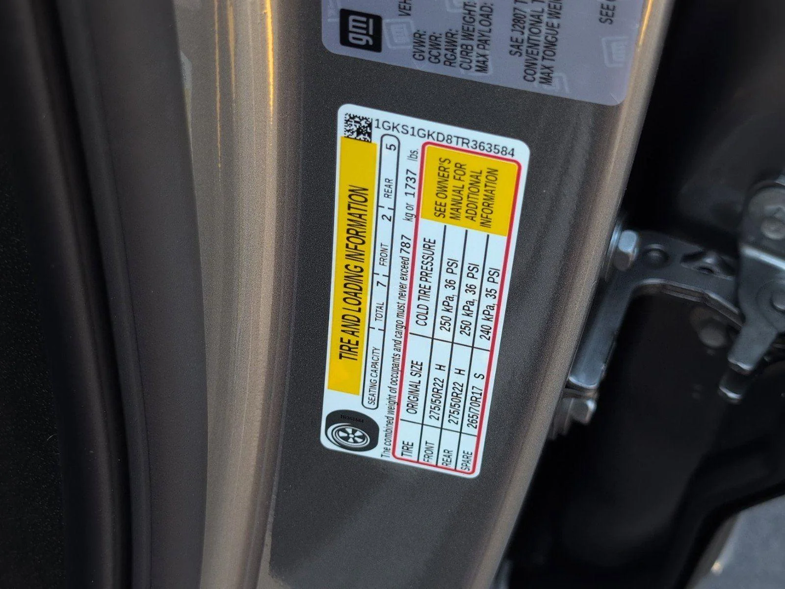 New 2026 Sterling Metallic GMC Elevation image 32