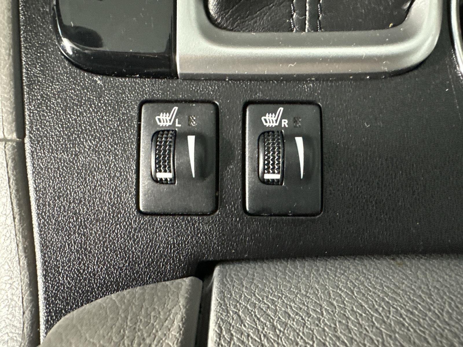 Used 2019 Celestial Silver Metallic Toyota XLE image 21