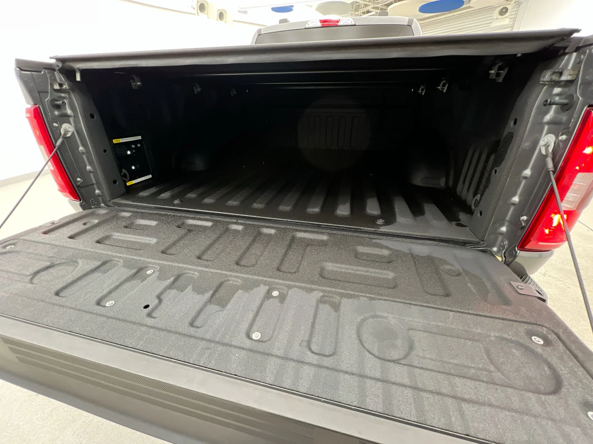 Used 2022 Gray Ford XLT image 36