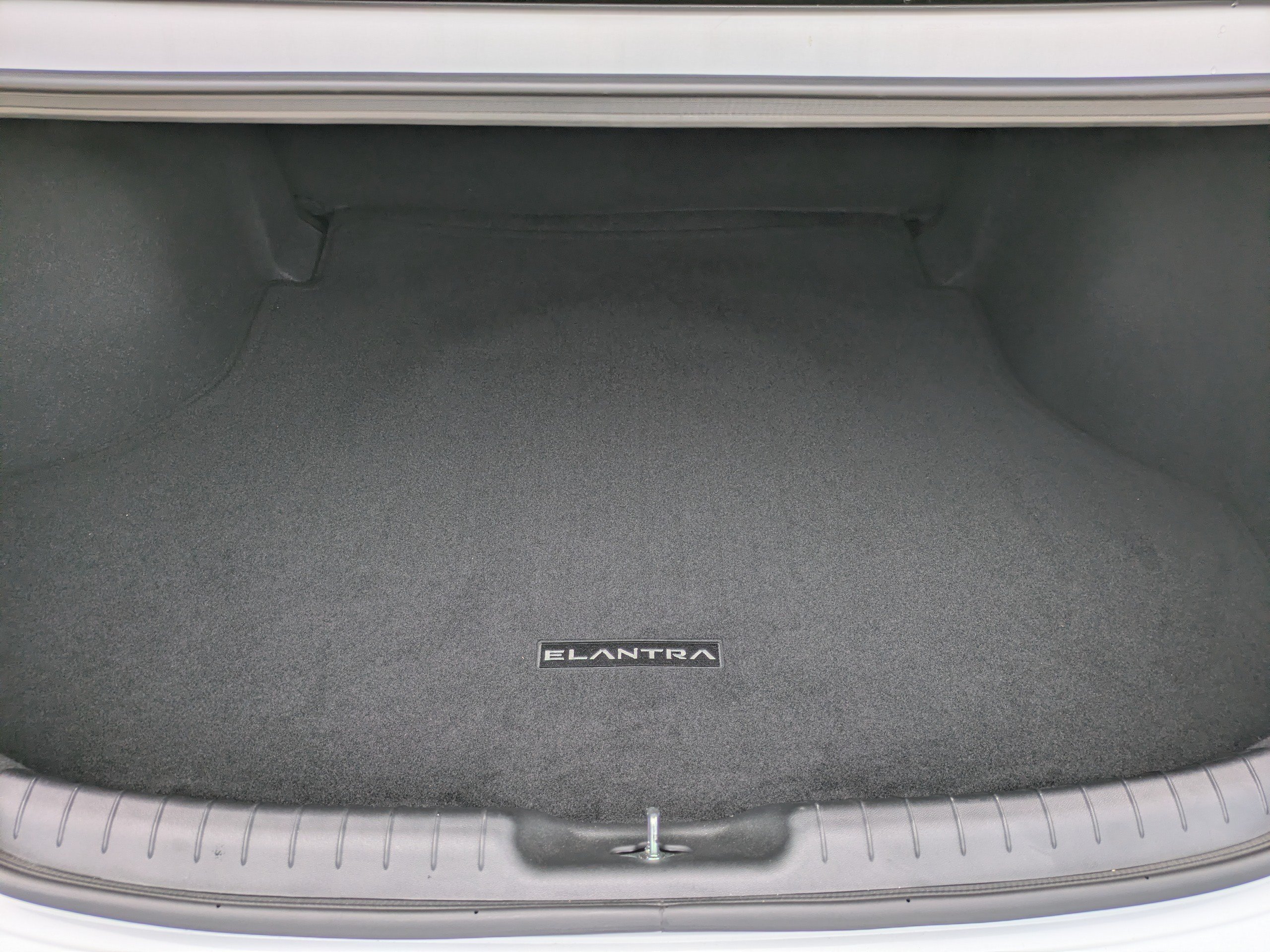 2024 Hyundai Elantra Blue - Photo 11