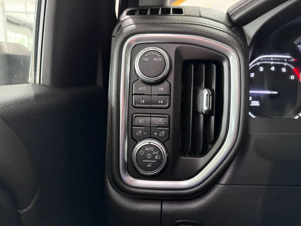 Certified Used 2020 ONYX BLACK GMC SLT image 27