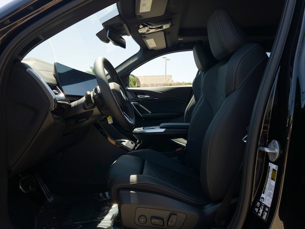 New 2026 Black Sapphire Metallic BMW xDrive28i image 7