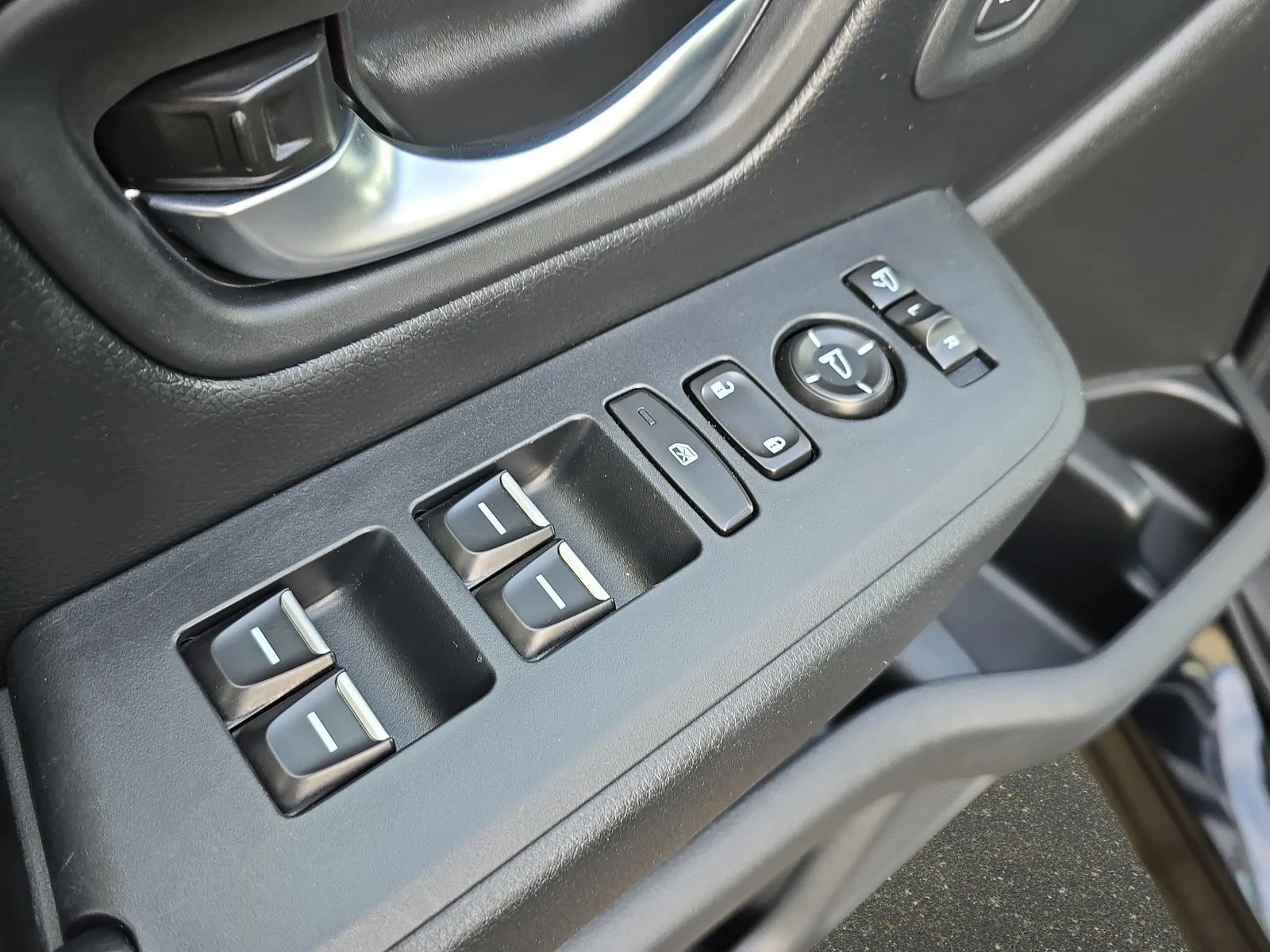 2025 Honda Pilot Black Edition - Photo 30