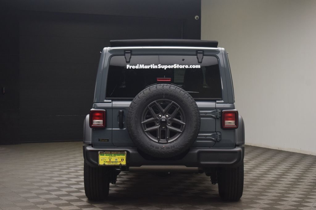 New 2026 Anvil Clear-Coat Exterior Paint Jeep Sport S image 10