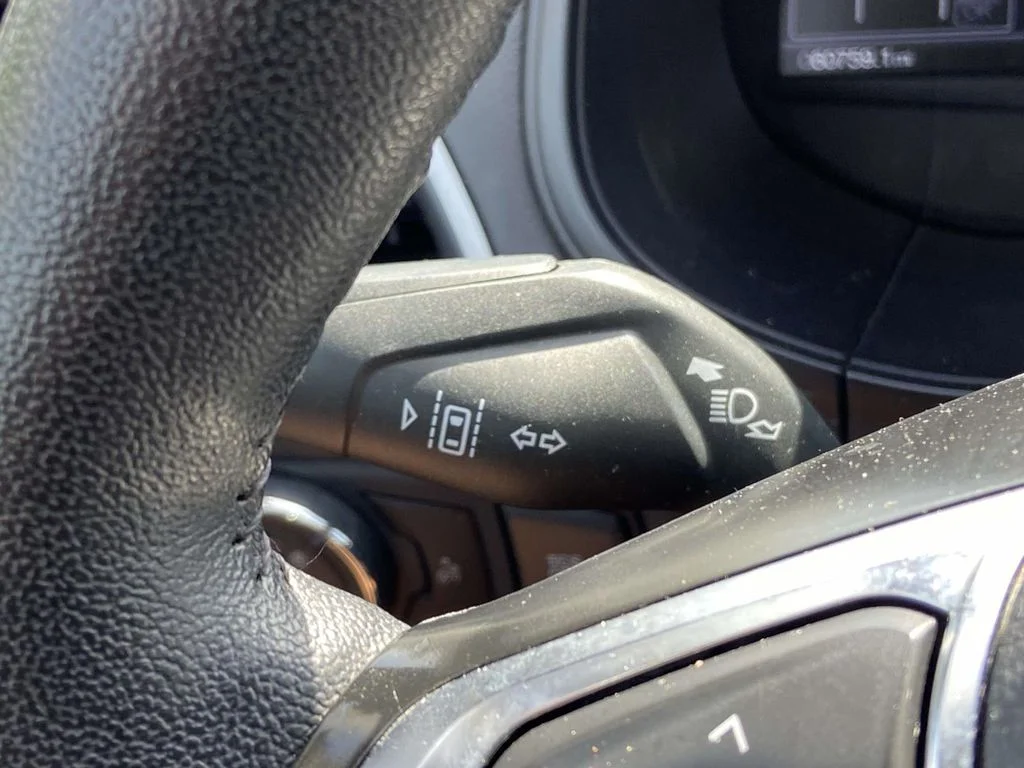 Used 2024 Oxford White Ford SEL image 28