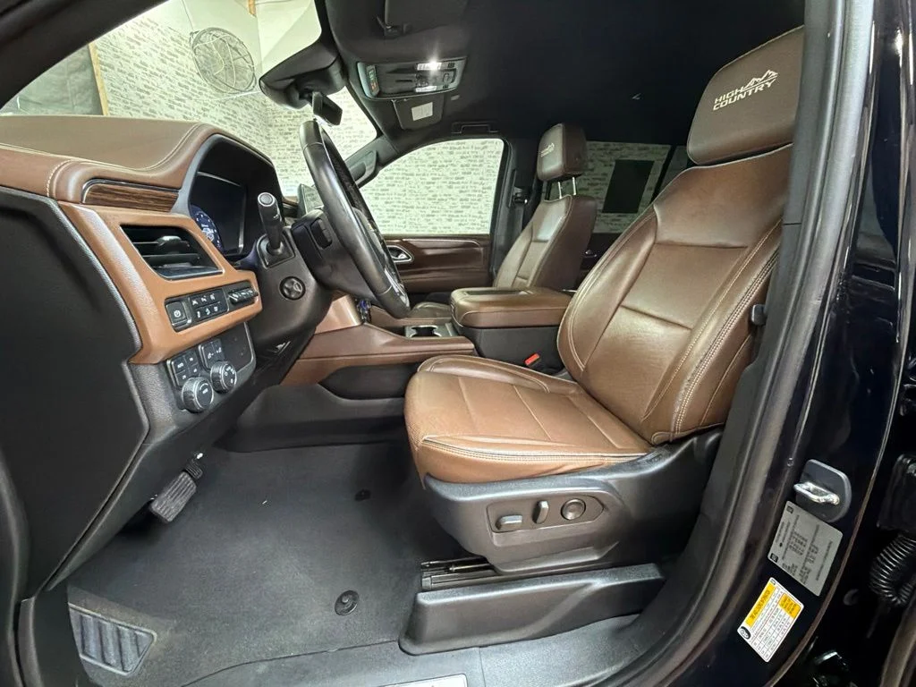 Used 2023 Midnight Blue Metallic Chevrolet High Country image 27