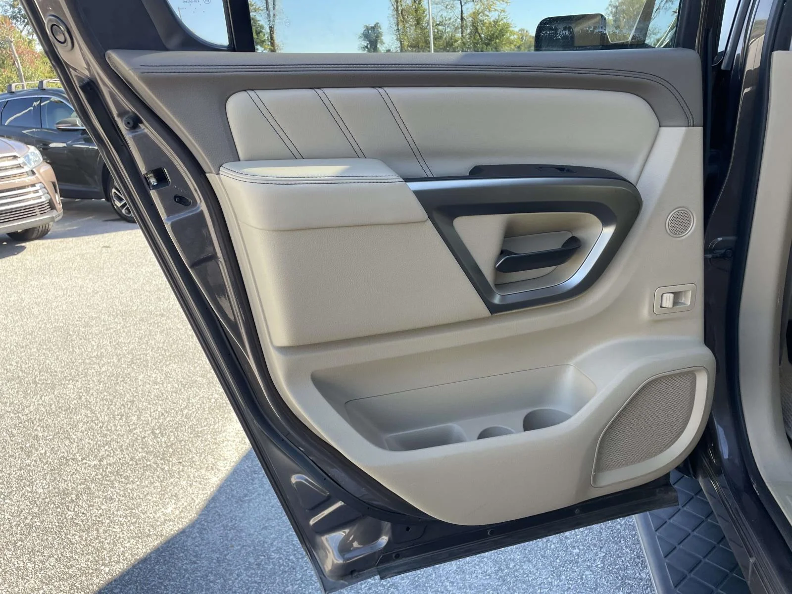 Used 2015 Nissan Armada Platinum with VIN 5N1BA0NC4FN621998 for sale in Fletcher, NC