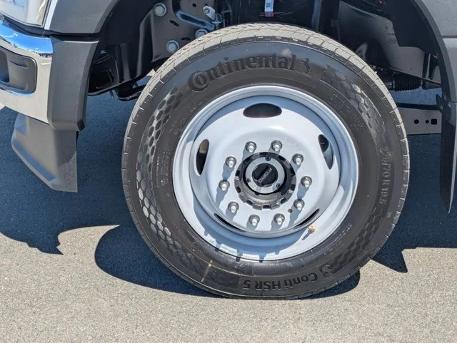New 2026 Oxford White Ford F-450® XL image 10