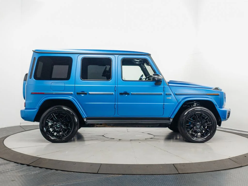 Certified Used 2025 MANUFAKTUR South Sea Blue Magno Mercedes-Benz G 580 image 34