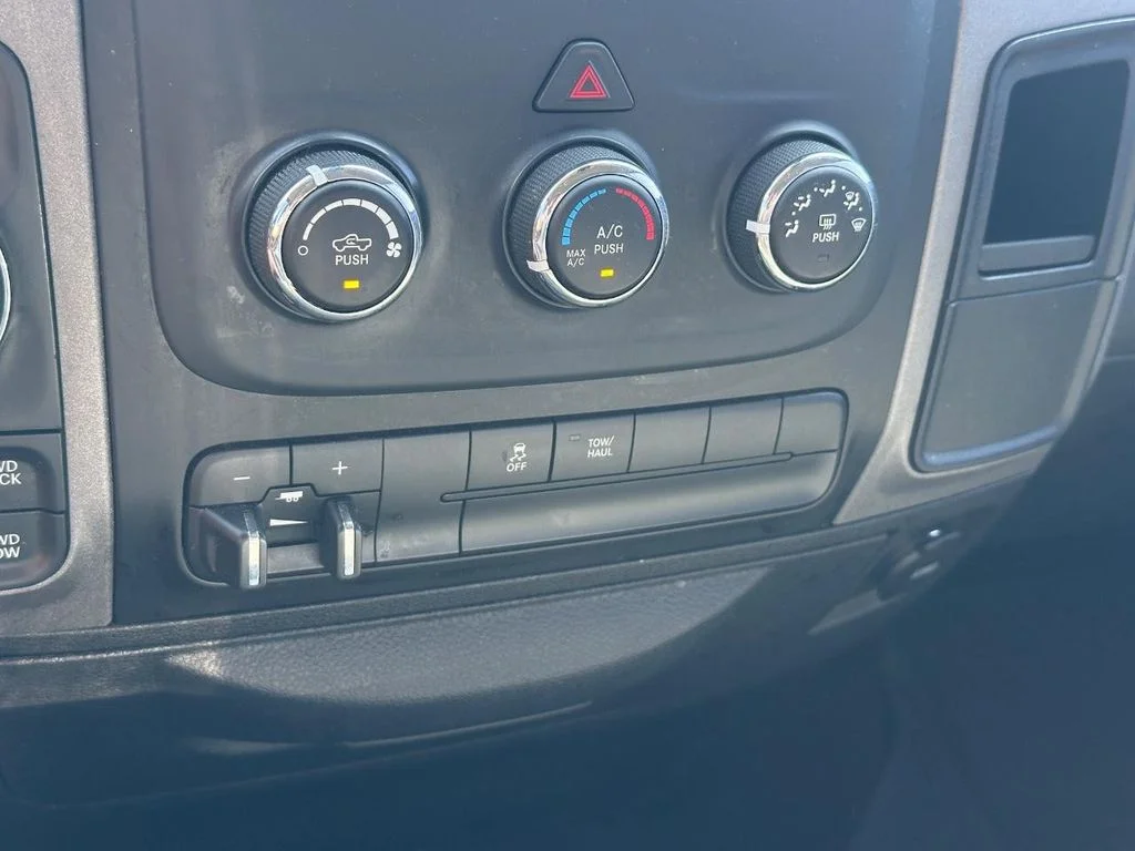 Used 2019 Granite Crystal Metallic Ram  image 18