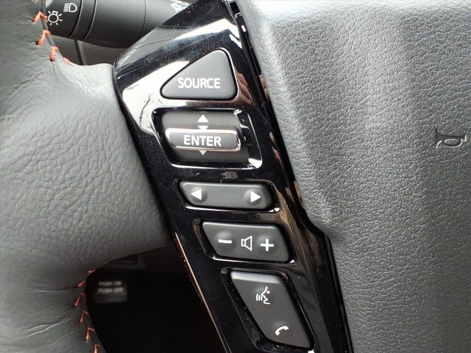 2026 Nissan Frontier Crew Cab PRO-4X® Gray at Robbins Nissan