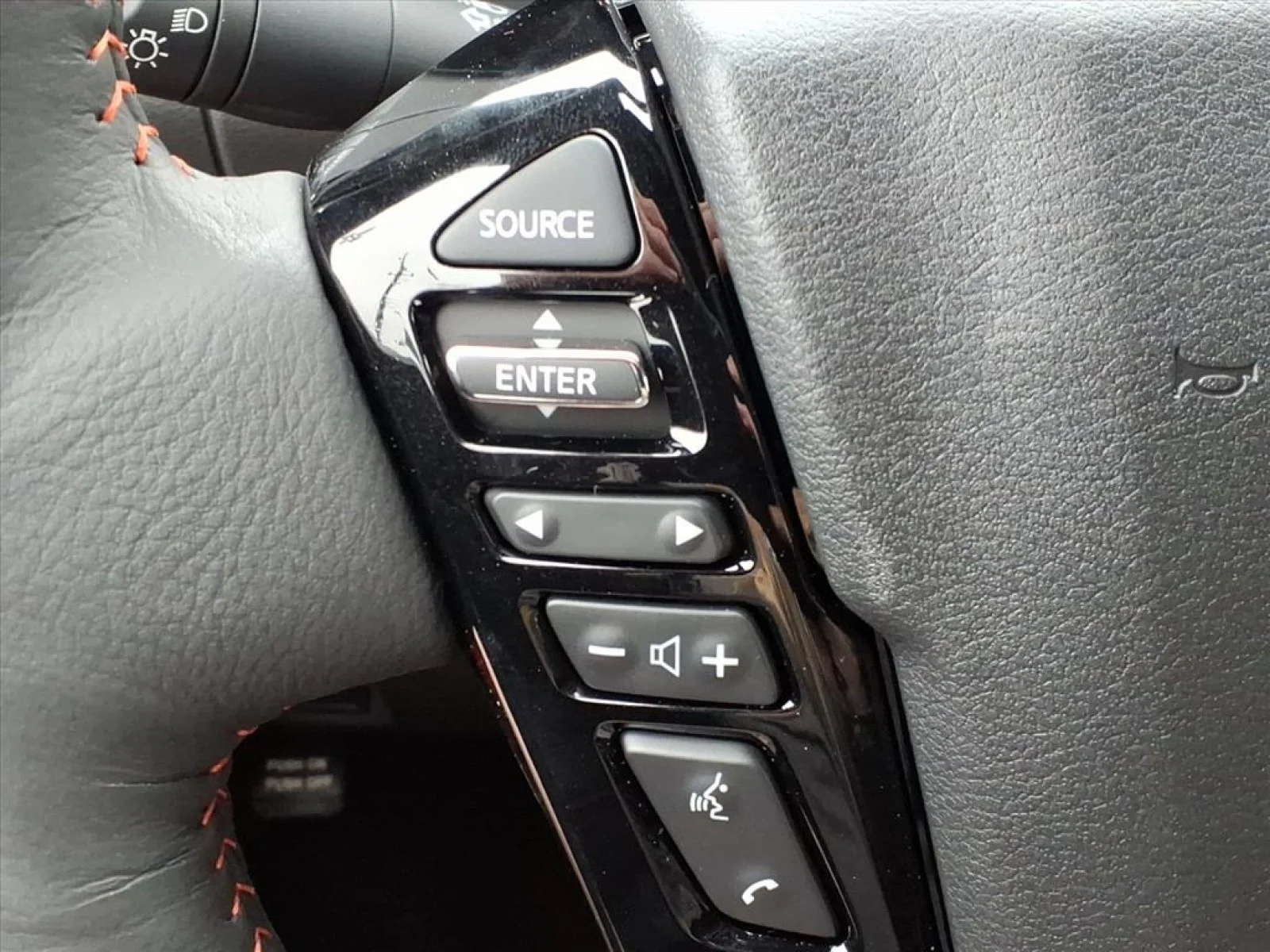2026 Nissan Frontier Crew Cab PRO-4X® Gray at Robbins Nissan