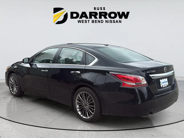 Used 2014 Black Nissan 2.5 SL image 3