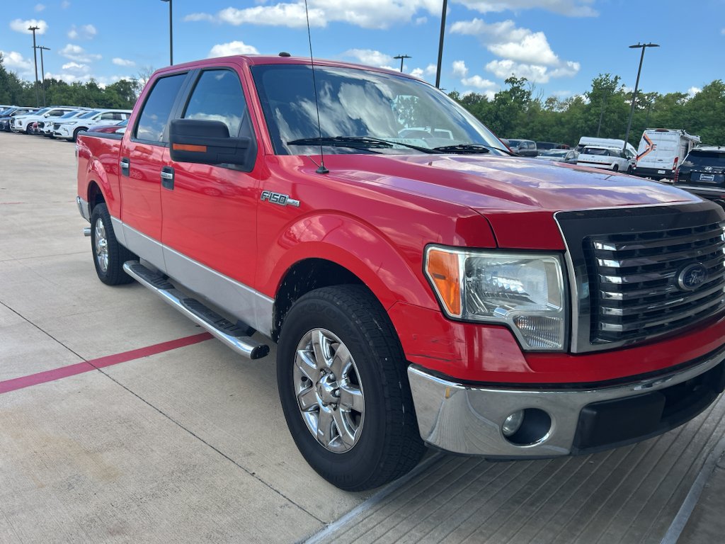 Used 2011 Race Red Ford XLT image 5
