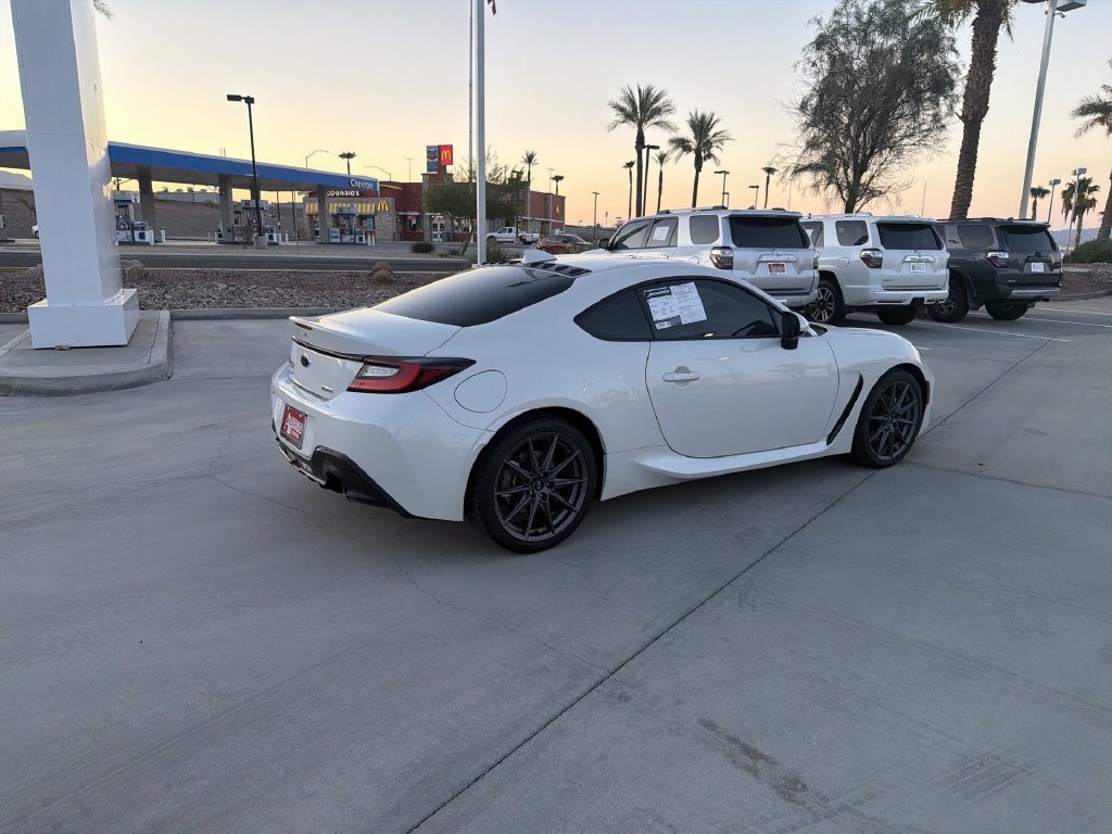 Used 2022 White Subaru Limited image 4