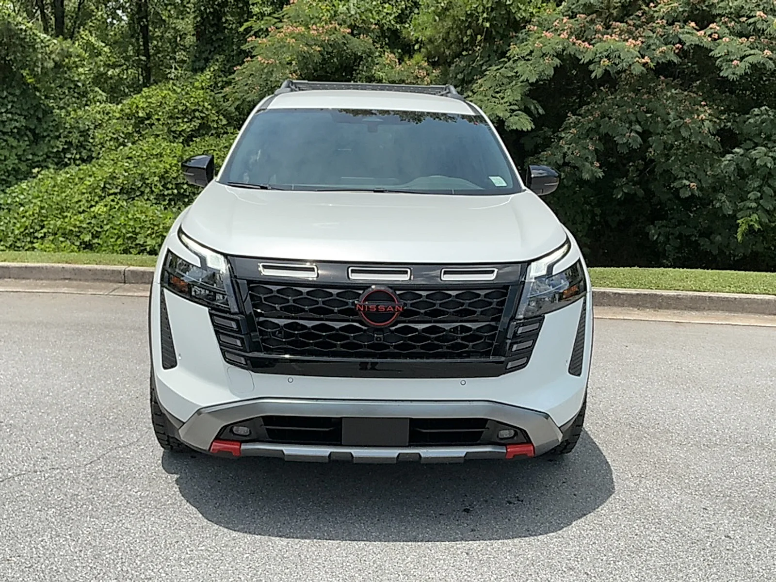 New 2026 Everest White Pearl Tricoat Nissan Rock Creek image 17