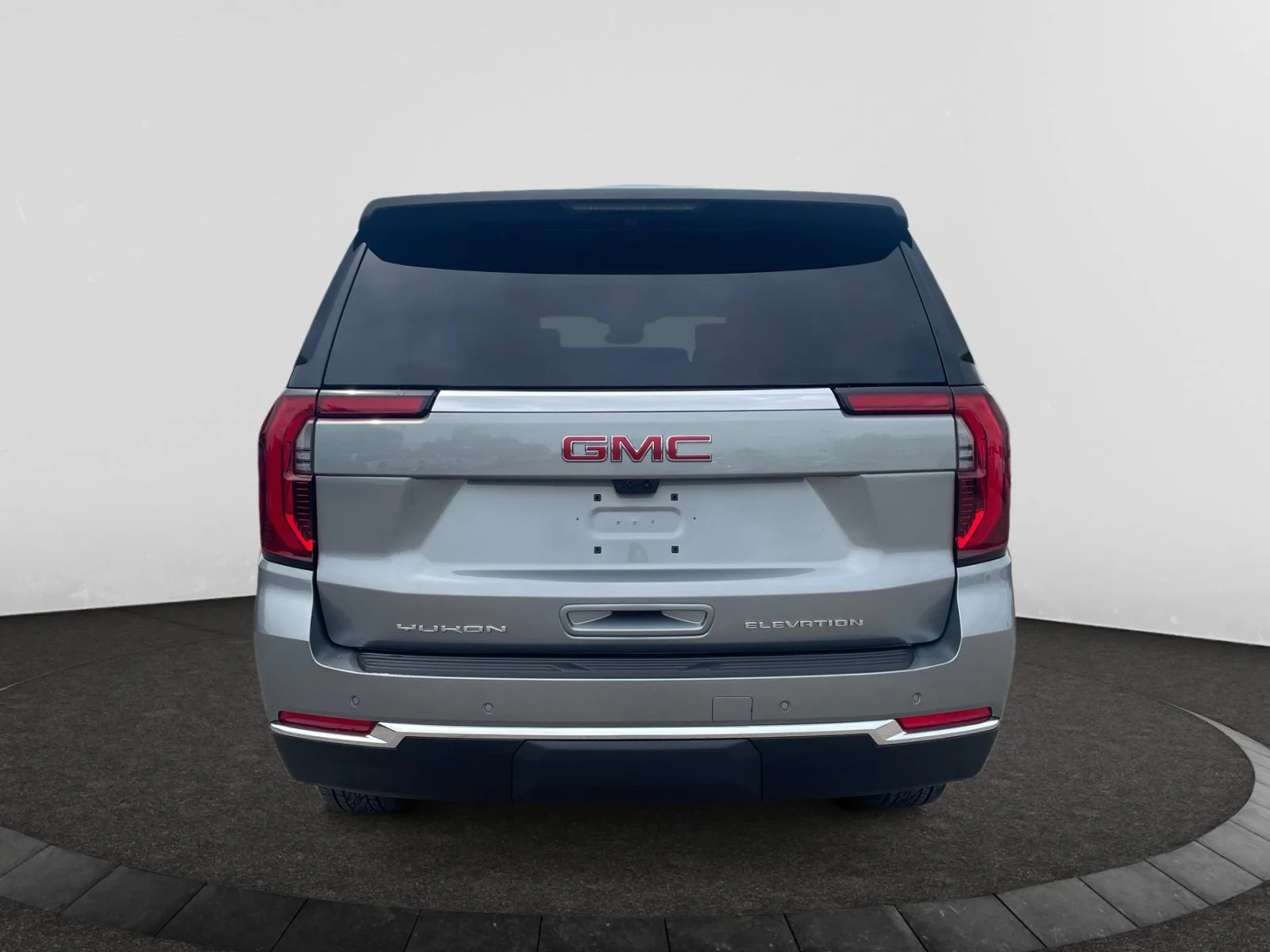 New 2026 Sterling Metallic GMC Elevation image 4