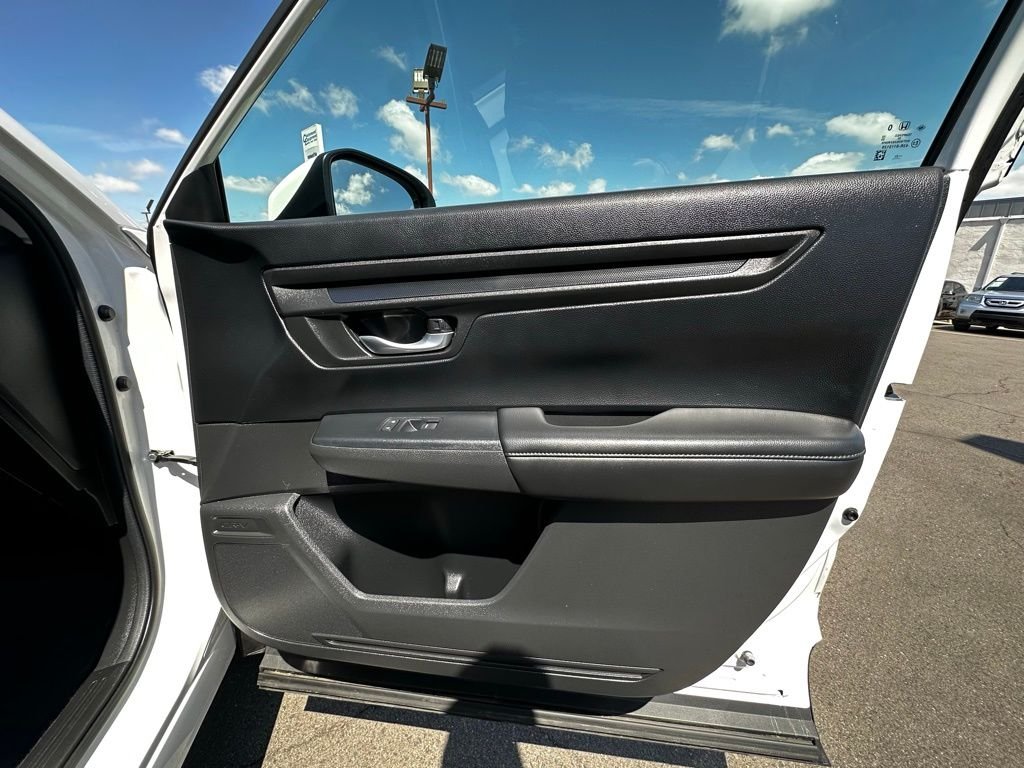 Used 2023 White Honda EX image 19
