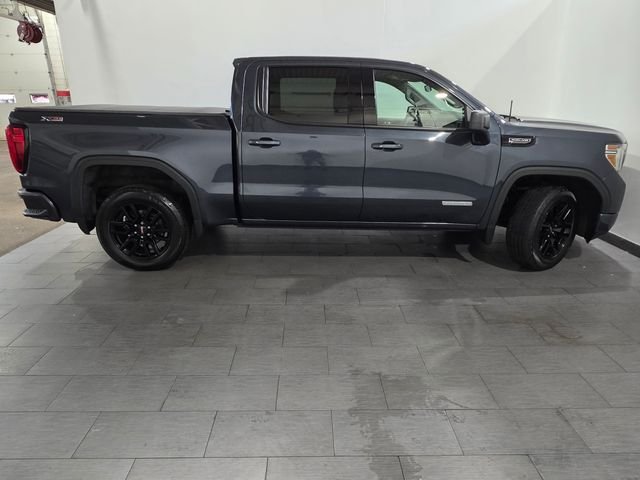 Used 2022 Blue GMC Elevation image 6