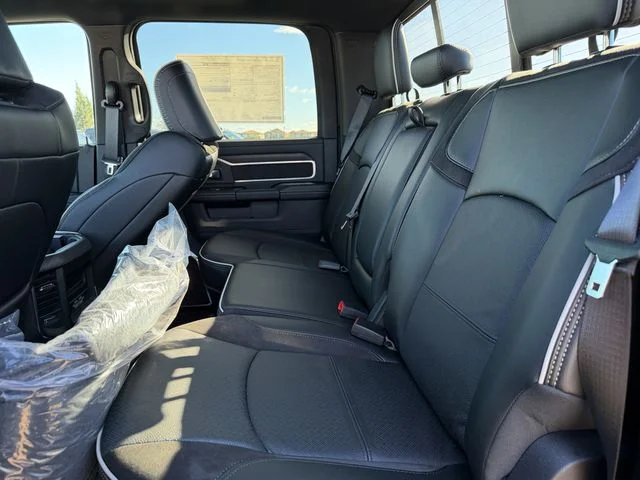 New 2026 Granite Crystal Metallic Clear-Coat Exterior Paint RAM Laramie image 26