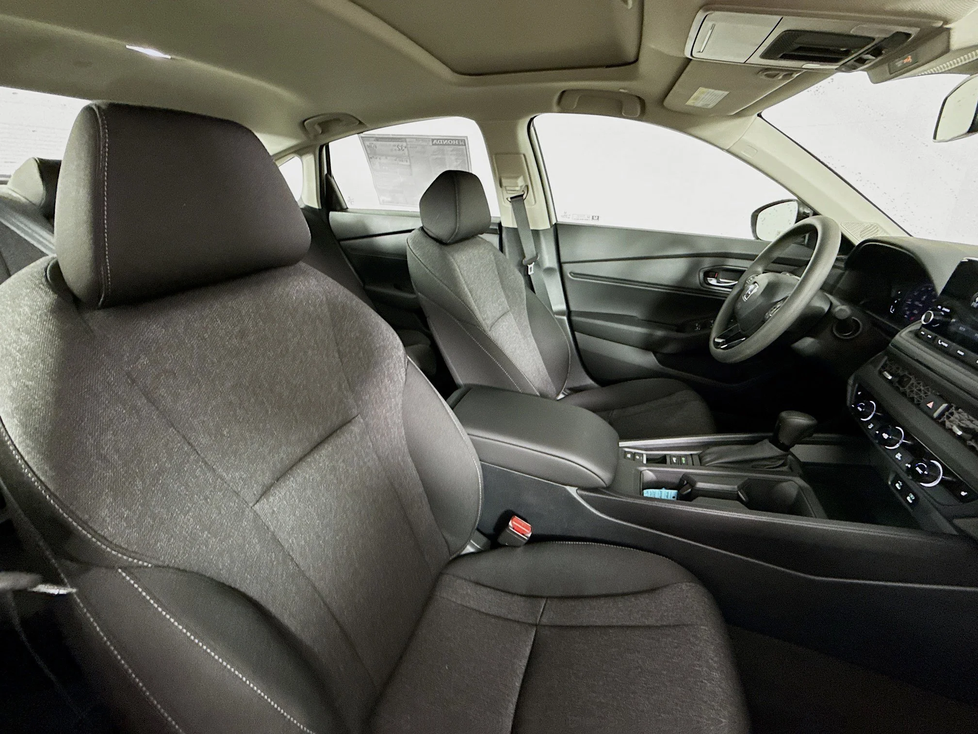 2025 Honda Accord SE - Photo 27