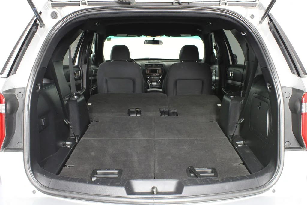 Used 2016 Ingot Silver Ford XLT image 9