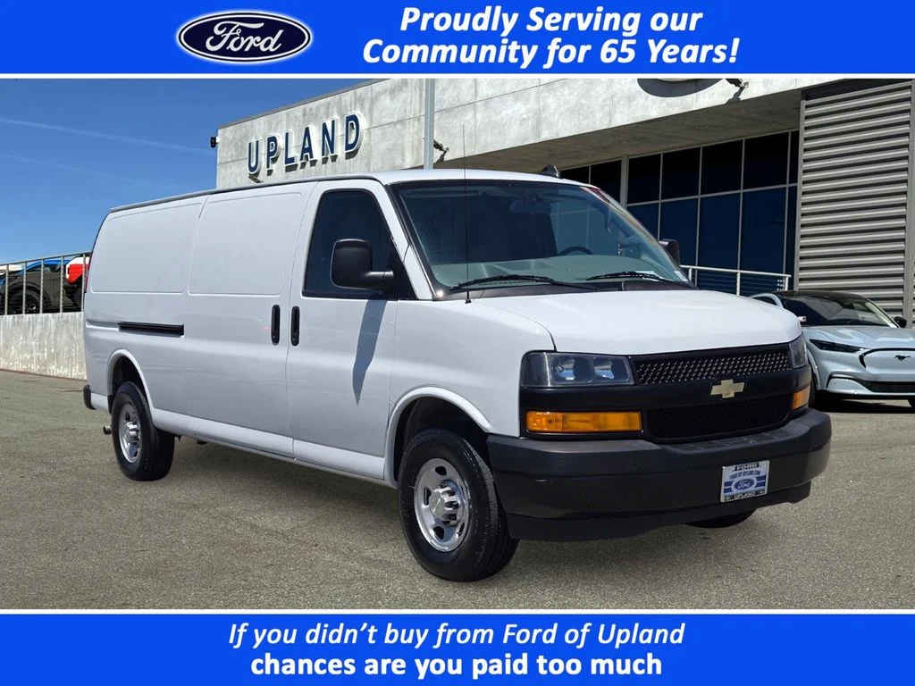 2023 Chevrolet Express 2500 Extended Work Van HD's photo