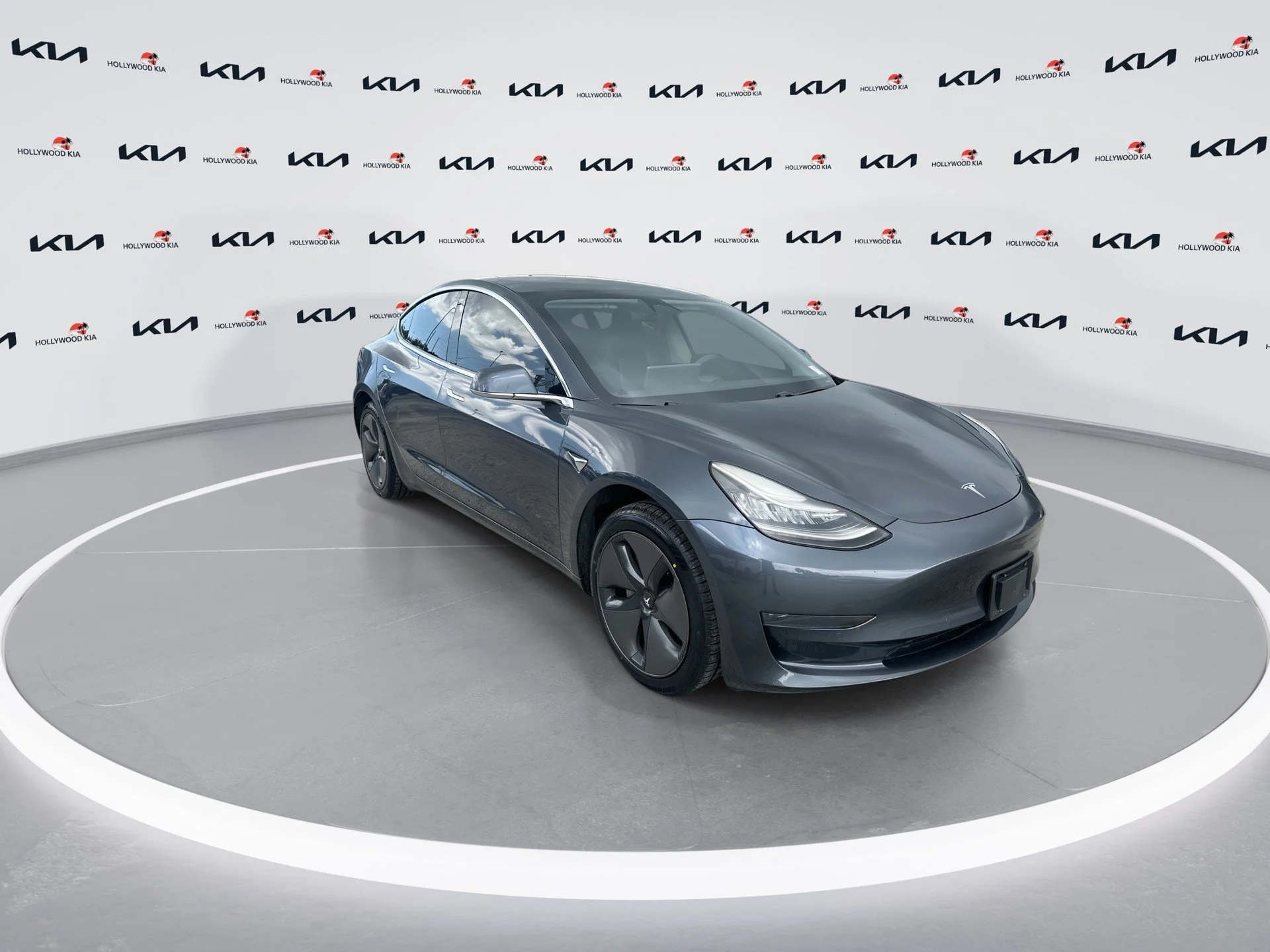 Used 2019 Tesla Model 3 Mid Range with VIN 5YJ3E1EA1KF435510 for sale in Hollywood, FL