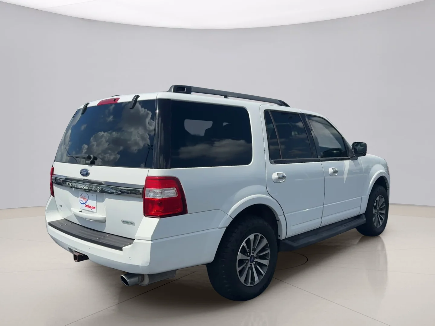 Used 2017 White Ford XLT image 5
