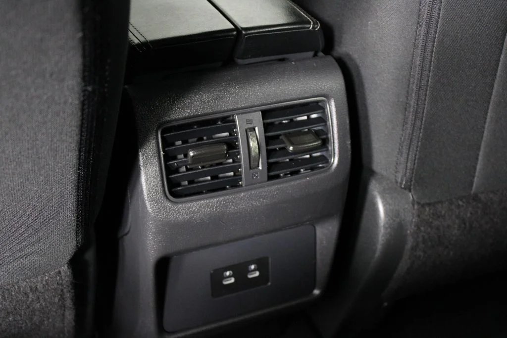 2024 Nissan Rogue SV - Photo 24
