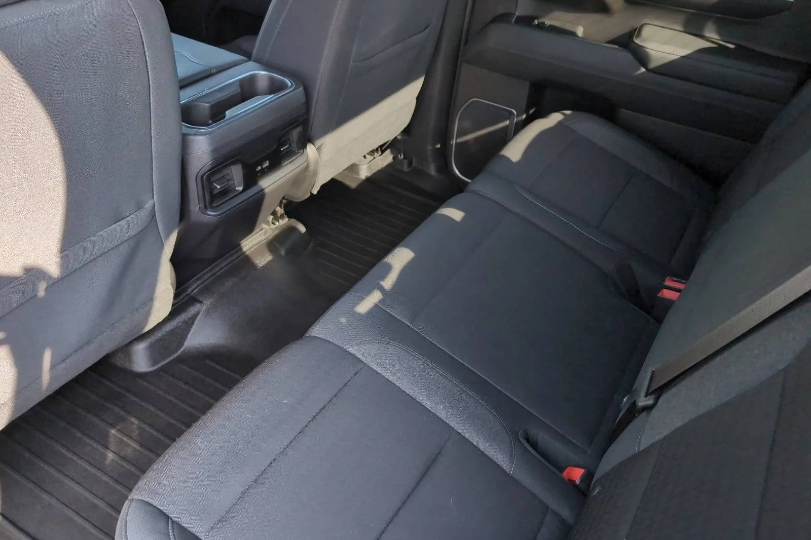 Used 2023 STERLING GRAY METALLIC Chevrolet LT image 13