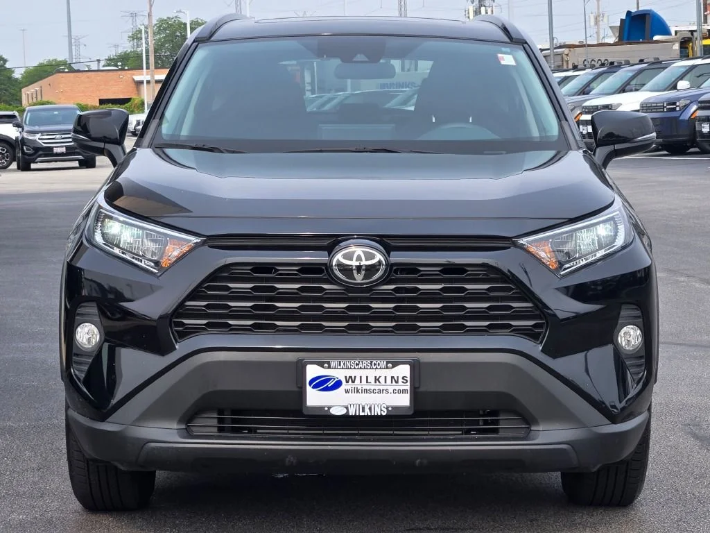 Used 2020 Midnight Black Metallic Toyota XLE image 3