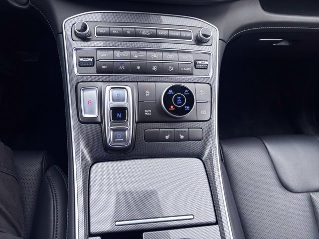 Used 2023 White Hyundai SEL image 33