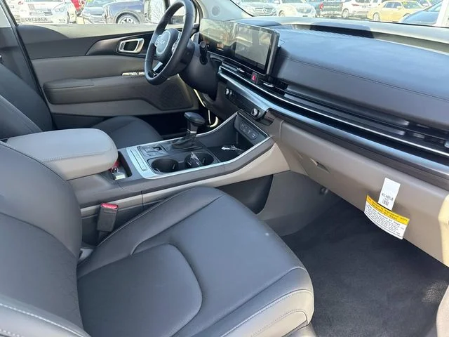 Certified Used 2026 White Kia LXS image 14