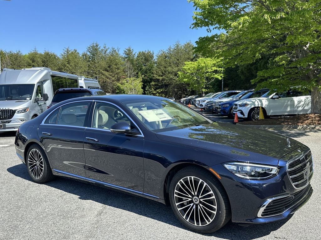 New 2026 Nautical Blue Metallic Mercedes-Benz S 580e image 2