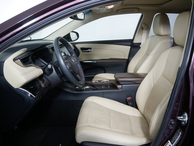 Used 2015 Sizzling Crimson Mica Toyota Limited image 9