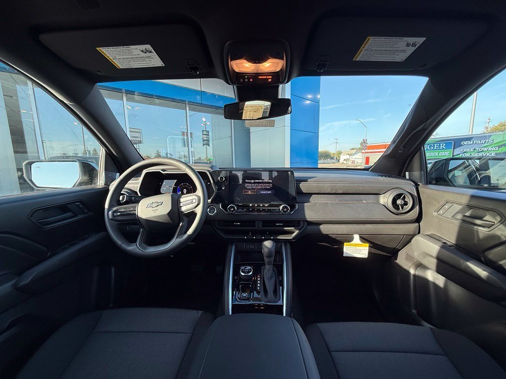 2026 Chevrolet Colorado Trail Boss view 17
