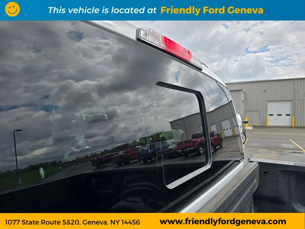 Used 2023 Oxford White Ford XLT image 11