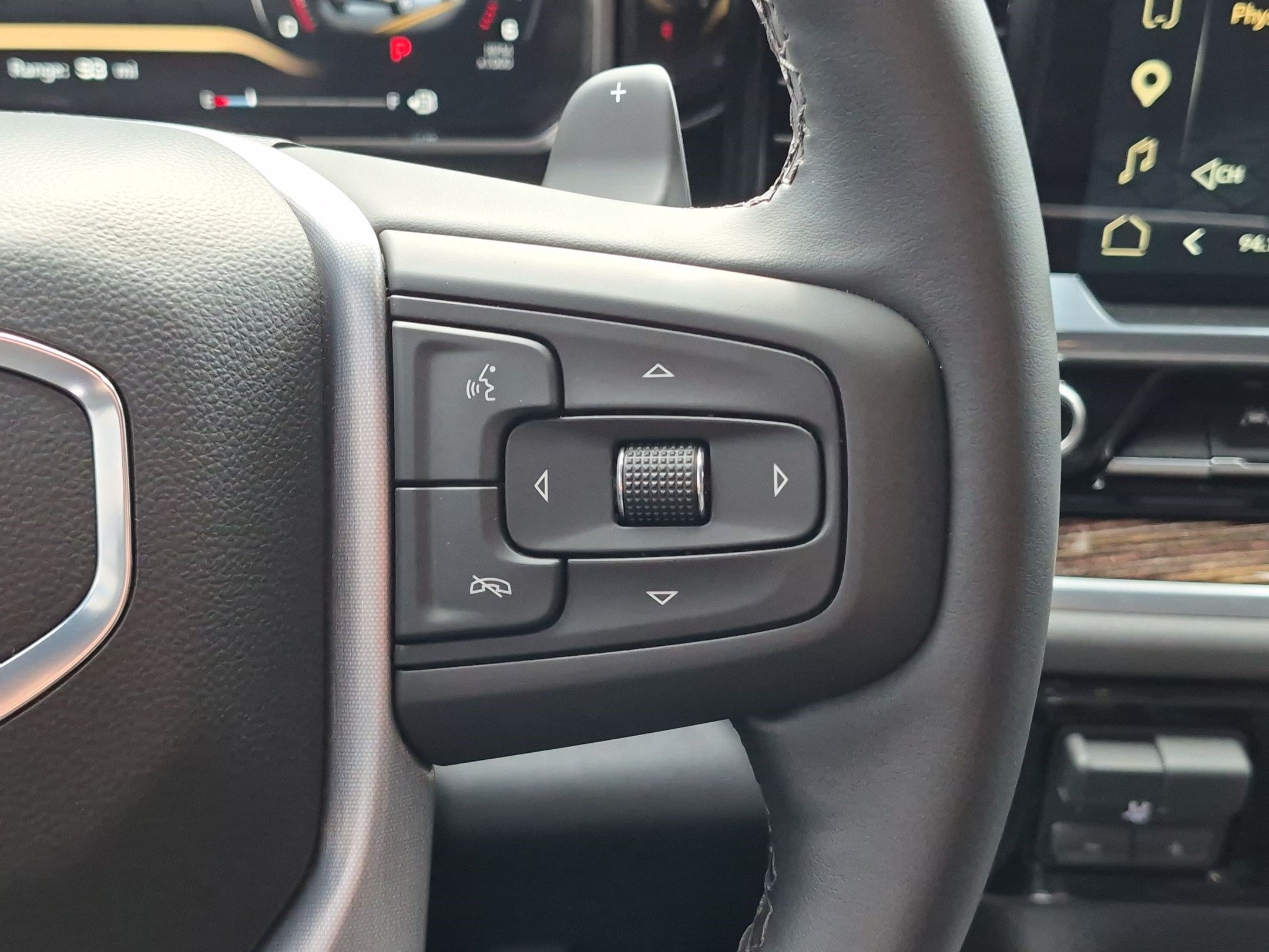 Used 2026 Onyx Black GMC Elevation image 19