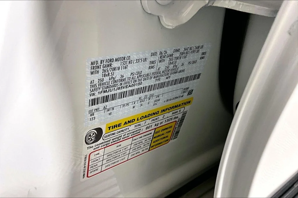 New 2027 Star White Metallic Tri-Coat Ford Active image 12