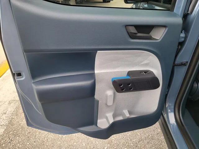 New 2026 Azure Gray Metallic Ford XLT image 11
