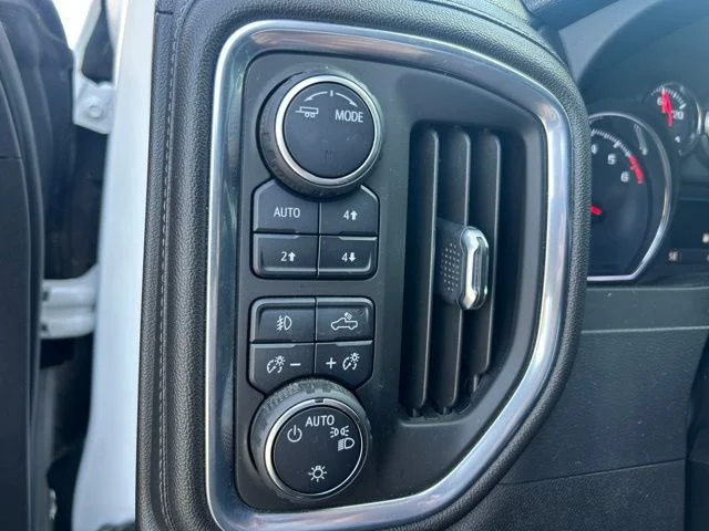 Used 2021 White Chevrolet RST image 16