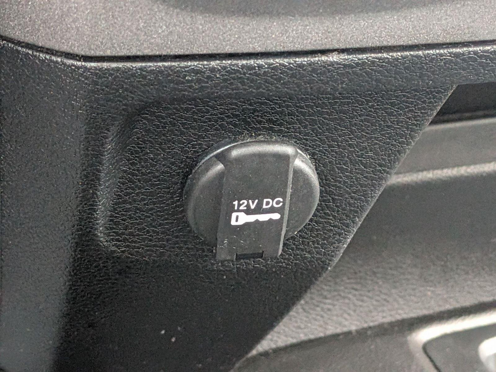Used 2018 Granite Crystal Metallic Clearcoat Ram Tradesman image 15