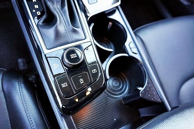 Used 2024 Black Kia EX image 31