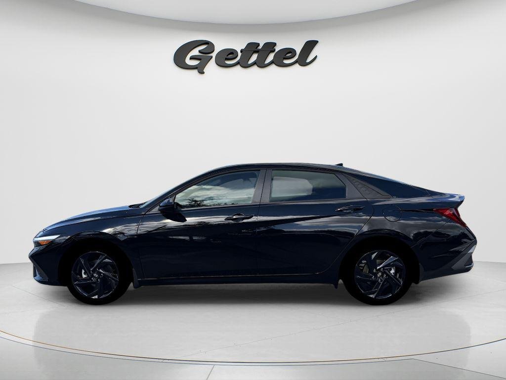 New 2026 Black Hyundai SEL Sport image 12