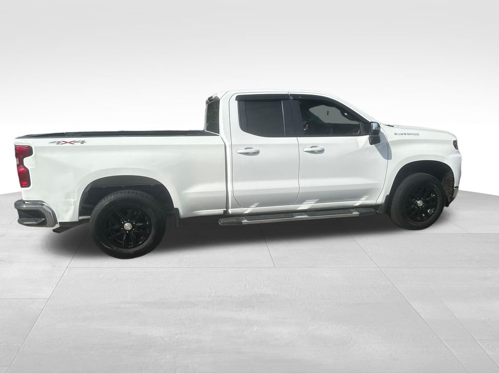 Used 2020 White Chevrolet LT image 27