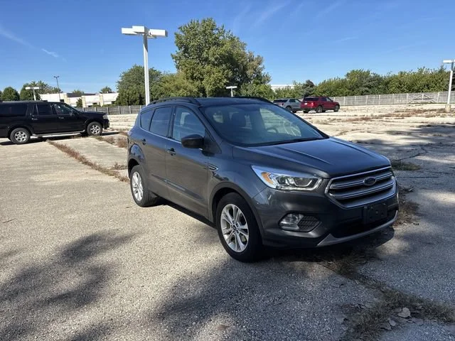 Used 2017 Shadow Black Ford SE image 14