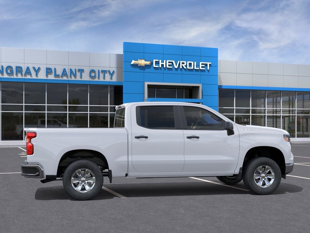 New 2026 Summit White Chevrolet WT image 5